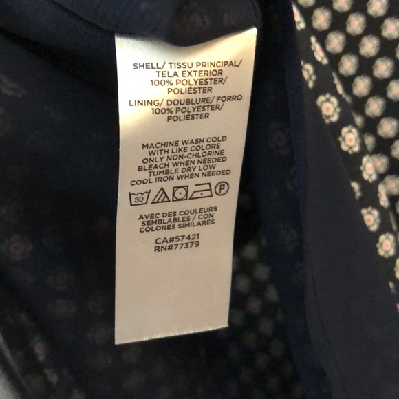 NWT LOFT lined blue floral sleeveless blouse. XL. - Picture 3 of 5